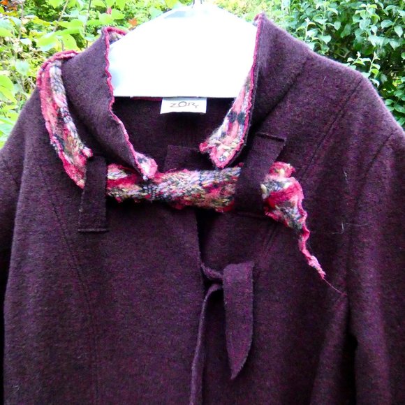 Stunning Designer Wool Coat!! - Picture 7 of 7